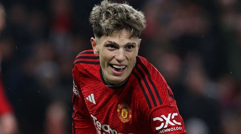 Alejandro-Garnacho-mu