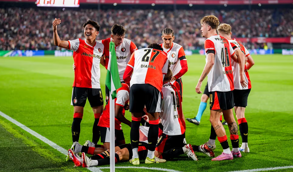 Feyenoord vs Fenerbahce (02:00 07/08/2025) | Xem lại trận đấu