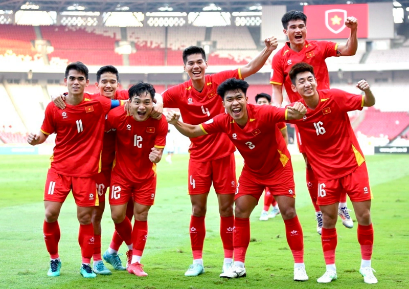 HLV Hoàng Anh Tuấn cảnh báo U23 Việt Nam