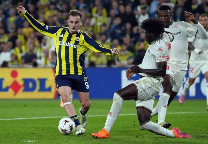 Fenerbahce vs OGC Nice (23:45 02/10/2025) | Xem lại trận đấu