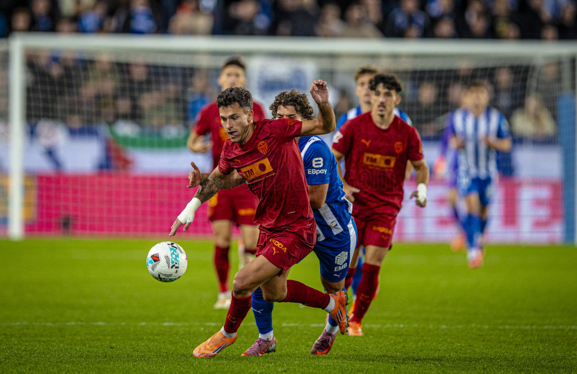 Alavés vs Valencia CF (02:00 – 21/10/2025) | Xem lại trận đấu