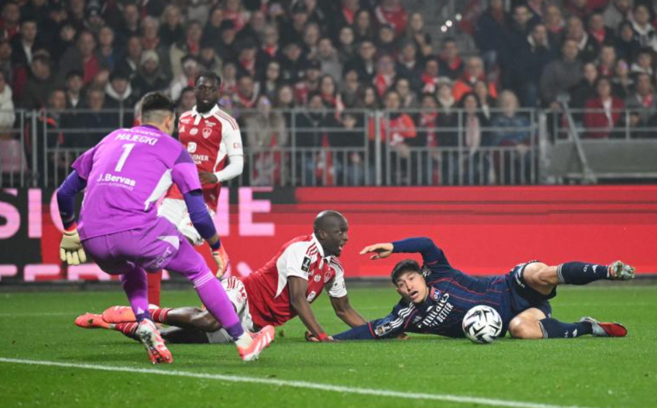 Brest vs Lyon (02:45 – 03/11/2025) | Xem lại trận đấu